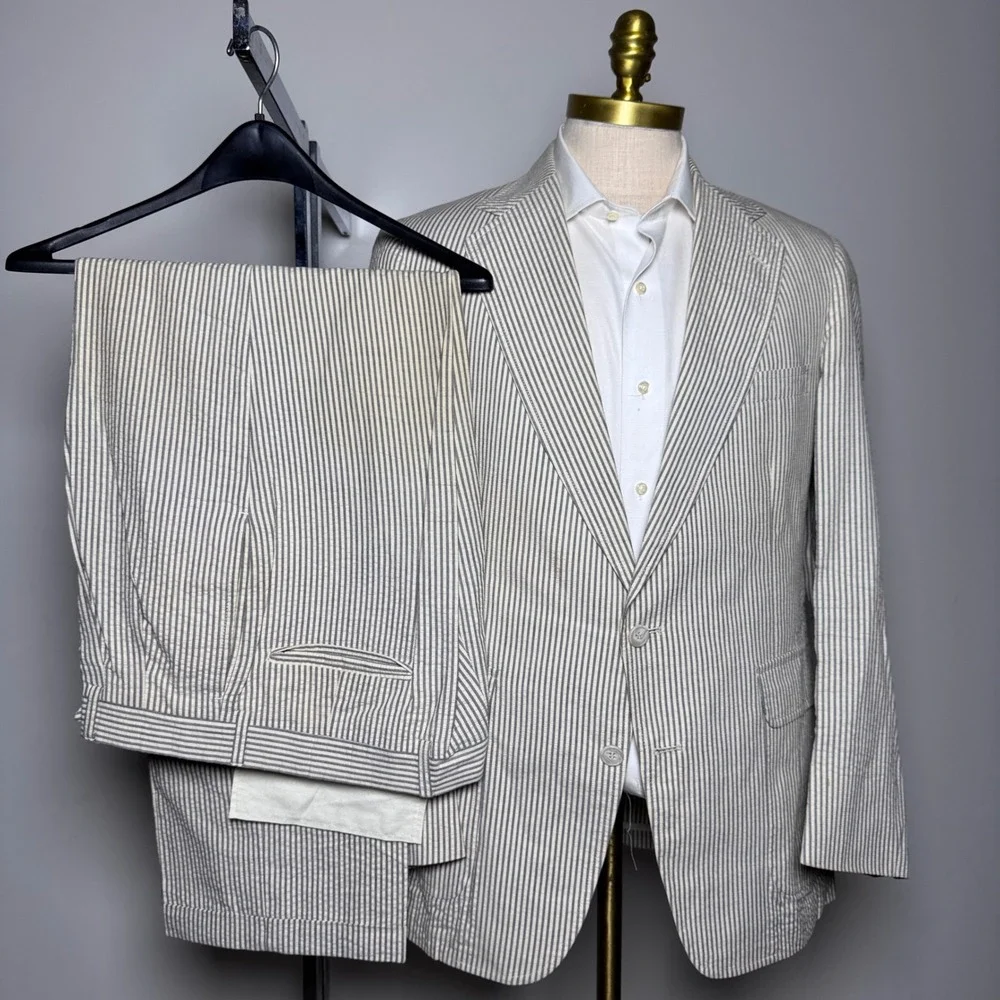 Jos. A. Bank Suit Mens 40R 33W Blue White Striped Seersucker Cotton 2-Button